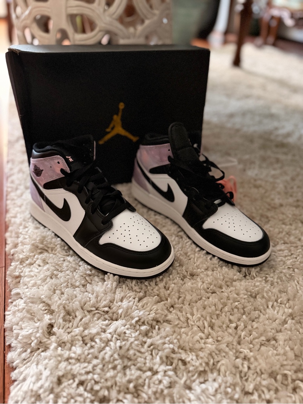 Jordan Sneakers White Black Lavender Accents